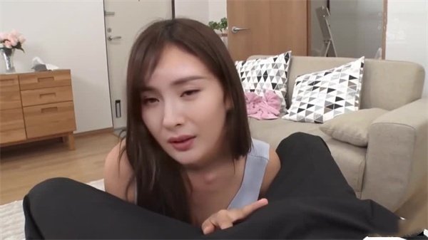 AI-杨幂-妹妹带男朋友回家姐姐负责把关二